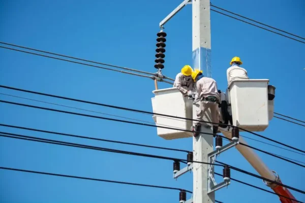 Praca: Pomocnik elektromontera – oferta zatrudnienia