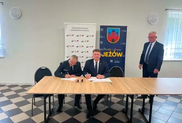 OSP Dmosin otrzymała 20 tys. zł na nowe ubrania bojowe i buty