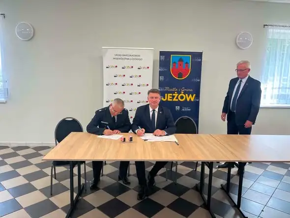OSP Dmosin otrzymała 20 tys. zł na nowe ubrania bojowe i buty