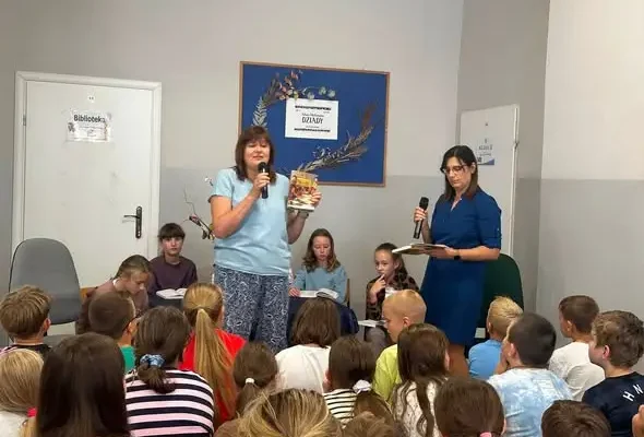 Narodowe Czytanie „Zemsty” w Szkole Podstawowej w Brzezinach