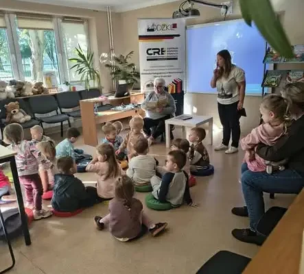 Dzień Głośnego Czytania w Brzezinach: przedszkolaki odkrywały magię książek