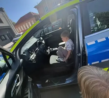 Przedszkolaki z Rogowa odwiedziły miejscowy komisariat policji