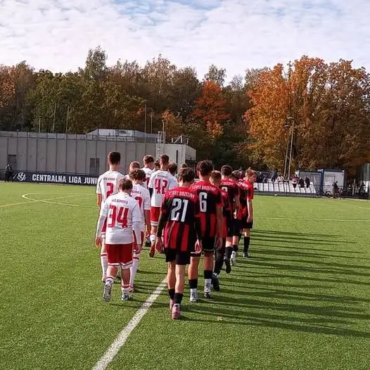 Trampkarze Startu Brzeziny przegrali z liderem ŁKS Scholl 2:8