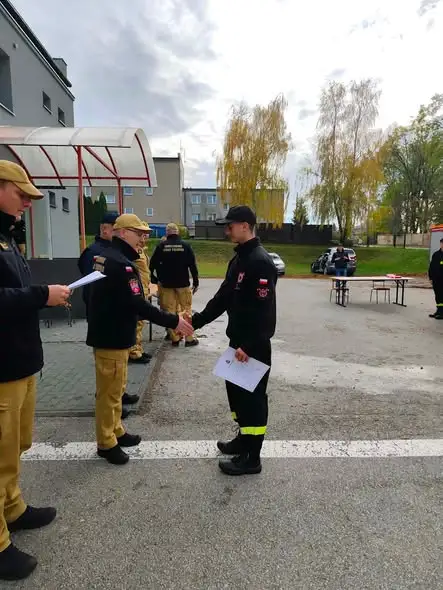 Czterech nowych strażaków-ratowników w OSP Brzeziny